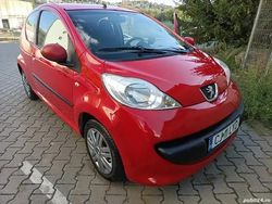 Utilizat 2007 Peugeot 107 Hatchback | 2.900 EUR