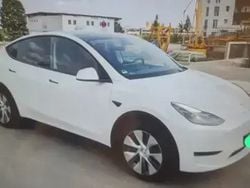 Alb Utilizat 2024 Tesla Model Y Standard Range SUV | 36.500 EUR (Preț OK)