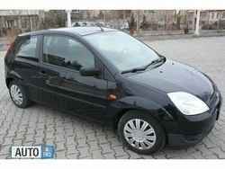 Albastru metalizat Utilizat 2004 Ford Fiesta Hatchback | 2.450 EUR