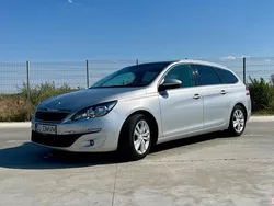 Argintiu Utilizat 2014 Peugeot 308 Break | 5.000 EUR (Preț bun)