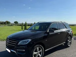 Culoarenegru Utilizat 2012 Mercedes ML350 SUV | 13.500 EUR (Puțin scump)