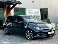 Culoarenegru Utilizat 2015 Toyota Auris Hybrid Sol Hatchback | 12.499 EUR (Scump)