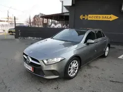 Gri Utilizat 2020 Mercedes A180 Hatchback | 17.400 EUR (Preț bun)