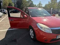 Rosu Utilizat 2009 Dacia Sandero Hatchback | 1.850 EUR (Preț bun)