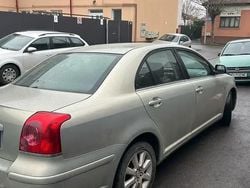 Utilizat 2005 Toyota Avensis Berlinǎ | 2.600 EUR (Preț OK)