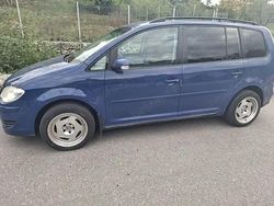 Utilizat 2008 VW Touran Monovolum | 3.300 EUR