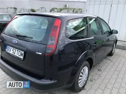 Albastru marin Utilizat 2005 Ford Focus Break | 2.300 EUR (Scump)