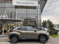 Verde Utilizat 2025 Toyota Yaris Cross SUV | 23.542 EUR