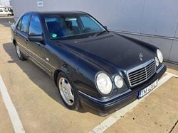 Utilizat 1999 Mercedes E240 Berlinǎ | 6.500 EUR