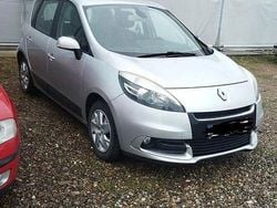 Culoareargint Utilizat 2012 Renault Scénic III Privilege Monovolum | 3.700 EUR (Preț bun)