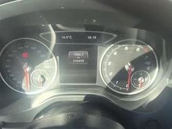 Utilizat 2017 Mercedes A160 Hatchback | 11.490 EUR (Preț bun)