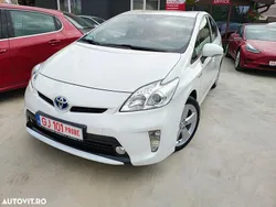Culoarealb Utilizat 2015 Toyota Prius Hatchback | 11.000 EUR (Preț bun)