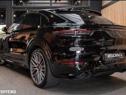 Culoarenegru Utilizat 2022 Porsche Cayenne SUV | 79.998 EUR