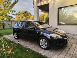 Negru Utilizat 2010 Kia Ceed 2 Hatchback | 3.500 EUR (Preț OK)