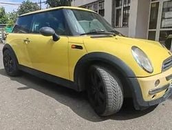 Utilizat 2003 Mini ONE Hatchback | 1.750 EUR