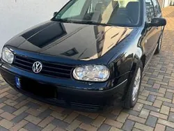 Utilizat 2002 VW Golf IV Berlinǎ | 2.000 EUR
