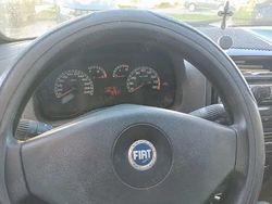 Rosu Utilizat 2006 Fiat Albea Berlinǎ | 1.100 EUR