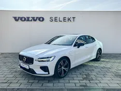 Crystal white pearl Utilizat 2023 Volvo S60 Ultimate Berlinǎ | 41.000 EUR