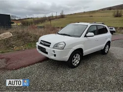 Alb Utilizat 2010 Hyundai Tucson SUV | 3.700 EUR