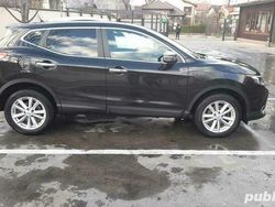 Negru Utilizat 2014 Nissan Qashqai SUV | 10.700 EUR (Preț OK)