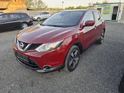 Rosu Utilizat 2015 Nissan Qashqai SUV | 8.500 EUR (Preț bun)