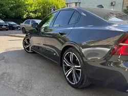 Negru Utilizat 2020 Volvo S60 R-Design Berlinǎ | 23.000 EUR (Super Preț)