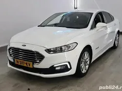 Alb Utilizat 2020 Ford Mondeo Berlinǎ | 13.550 EUR (Preț bun)