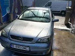 Gri Utilizat 2004 Opel Astra Hatchback | 1.500 EUR (Preț OK)