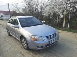 Gri Utilizat 2007 Kia Cerato 2 Berlinǎ | 2.200 EUR