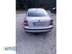 Gri Utilizat 2002 VW Passat Berlinǎ | 2.900 EUR (Puțin scump)