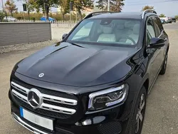 Culoarenegru Utilizat 2023 Mercedes GLB200 SUV | 48.400 EUR (Scump)