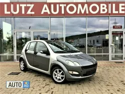 Alb Utilizat 2006 Smart ForFour Pulse Hatchback | 3.600 EUR (Puțin scump)