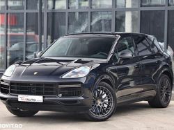 Culoarealbastru Utilizat 2019 Porsche Cayenne Turbo SUV | 61.999 EUR (Scump)