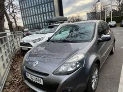 Gri Utilizat 2010 Renault Clio II Dynamique Hatchback | 2.850 EUR (Preț OK)