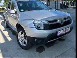Culoareargint Utilizat 2012 Dacia Duster Lauréate SUV | 6.300 EUR (Preț bun)