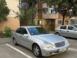 Utilizat 2003 Mercedes C180 Berlinǎ | 2.700 EUR