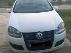 Culoarealb Utilizat 2007 VW Golf V Hatchback | 1.800 EUR (Preț bun)