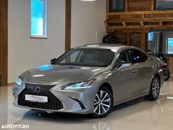 Maro Utilizat 2020 Lexus ES300H Executive Line Berlinǎ | 30.999 EUR