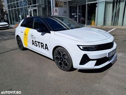 Alb Utilizat 2023 Opel Astra Hatchback | 23.900 EUR