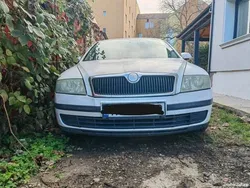 Utilizat 2005 Skoda Octavia Berlinǎ | 2.300 EUR (Preț OK)
