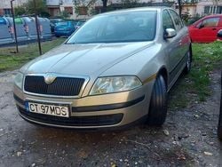 Culoaregalbeuriu Utilizat 2005 Skoda Octavia Classic Hatchback | 3.300 EUR (Puțin scump)