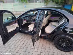 Culoarenegru Utilizat 2016 Mercedes E220 Break | 25.800 EUR (Puțin scump)