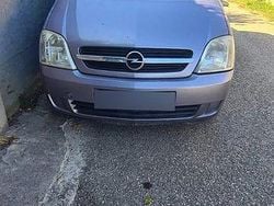 Culoarealte culori Utilizat 2005 Opel Meriva Monovolum | 1.300 EUR (Super Preț)