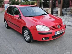 Rosu Utilizat 2008 VW Golf V Hatchback | 2.400 EUR (Preț bun)