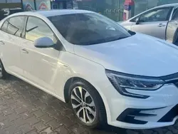Utilizat 2024 Renault Mégane IV Berlinǎ | 16.500 EUR