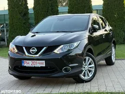 Culoarenegru Utilizat 2015 Nissan Qashqai N-Connecta SUV | 9.999 EUR (Preț OK)