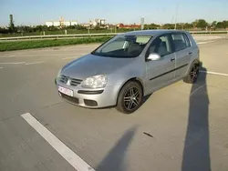 Gri Utilizat 2006 VW Golf V Hatchback | 2.950 EUR (Preț OK)