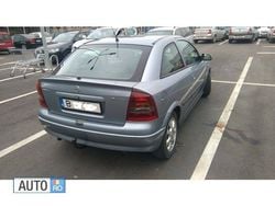 Gri Utilizat 2004 Opel Astra Coupe | 1.400 EUR (Preț OK)