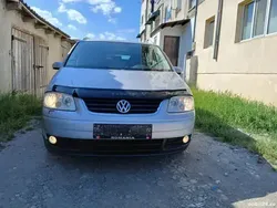 Gri Utilizat 2005 VW Touran Monovolum | 3.150 EUR (Preț OK)