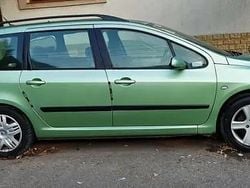 Verde Utilizat 2006 Peugeot 307 Break | 400 EUR (Super Preț)